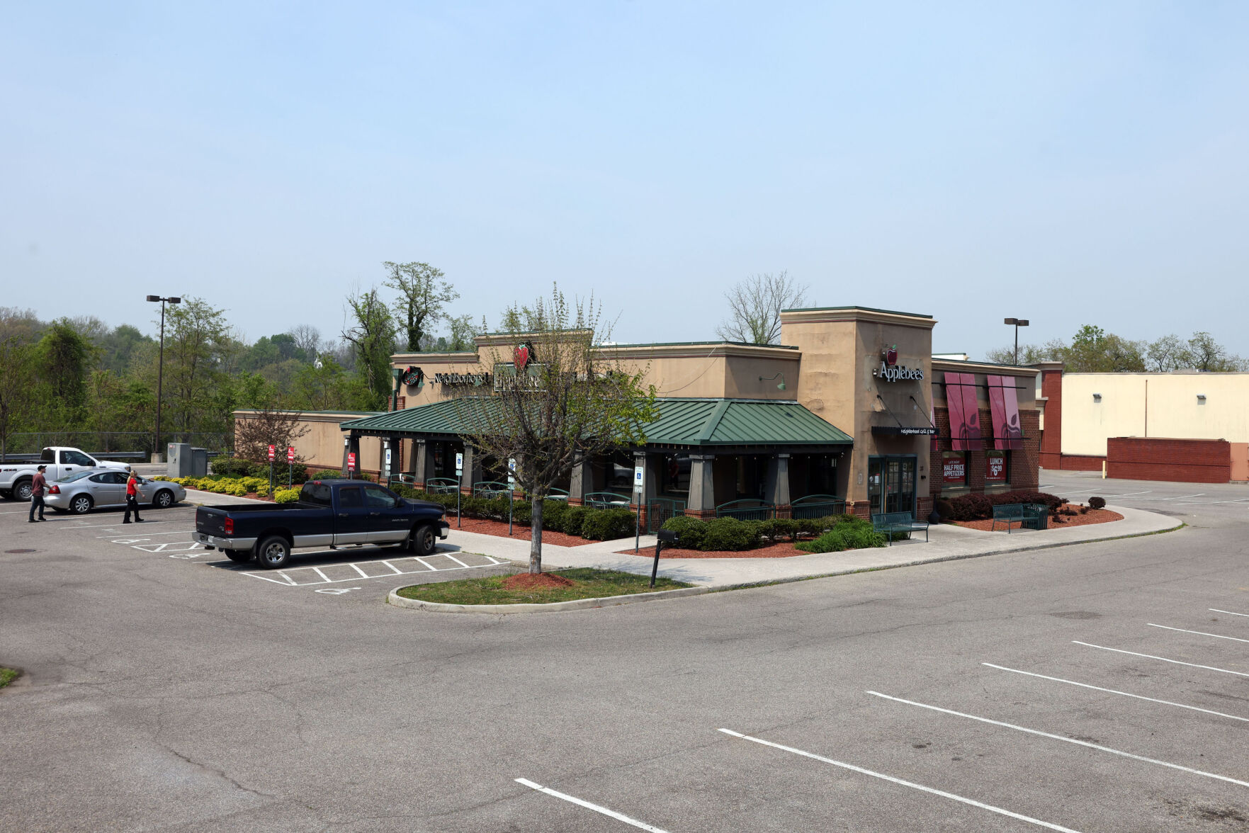 radford applebee's